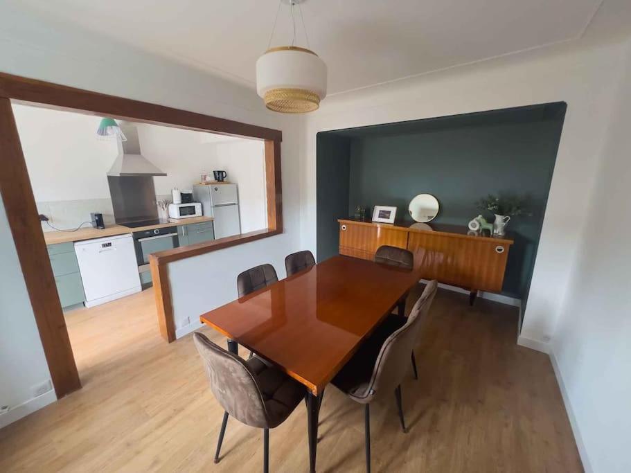 Maison Semi-Troglodyte Avec 4 Velos Rochecorbon Bagian luar foto