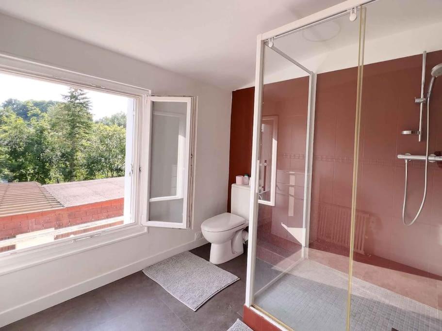 Maison Semi-Troglodyte Avec 4 Velos Rochecorbon Bagian luar foto